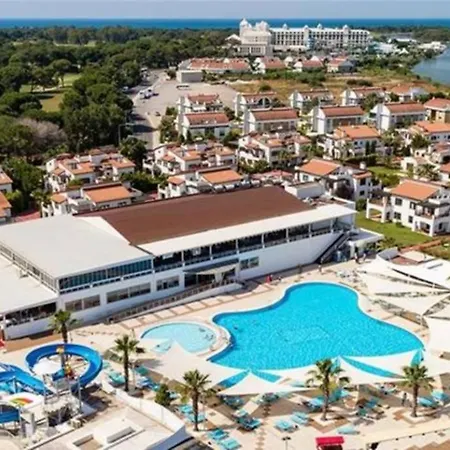 Antalya Familie Pool With Waterslide